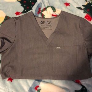 Figs 1 pocket scrub top